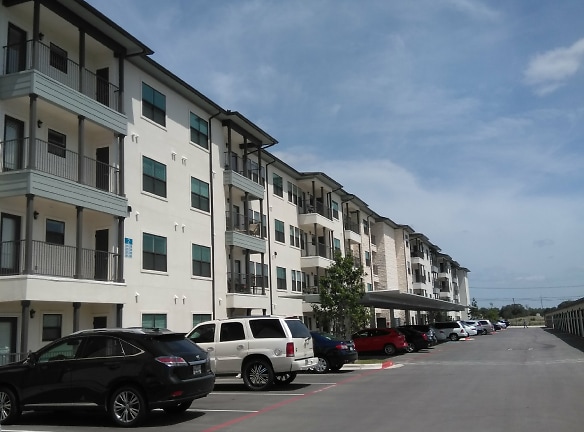 Solea Cedar Park Apartments - Cedar Park, TX