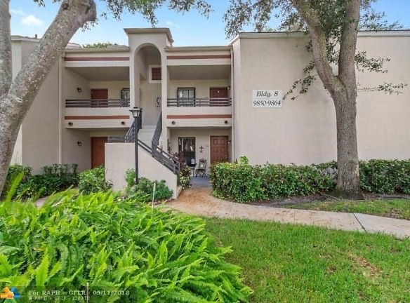 9854 NW 3rd Ct unit 7 - Plantation, FL