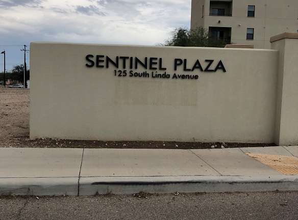 Sentinel Plaza Apartments - Tucson, AZ