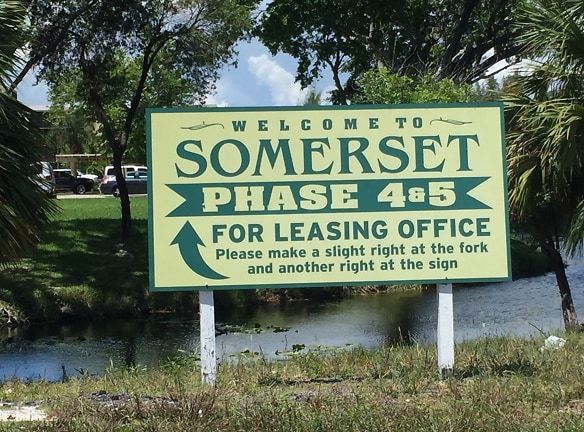 Somerset 4 & 5 Apartments - Lauderdale Lakes, FL