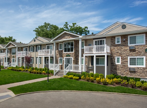 Fairfield Creekside At Patchogue Village Apartments - Patchogue, NY
