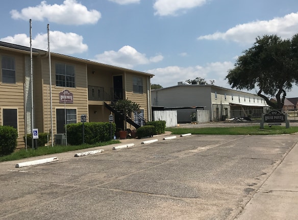 Briar Pointe Apartments - Wharton, TX