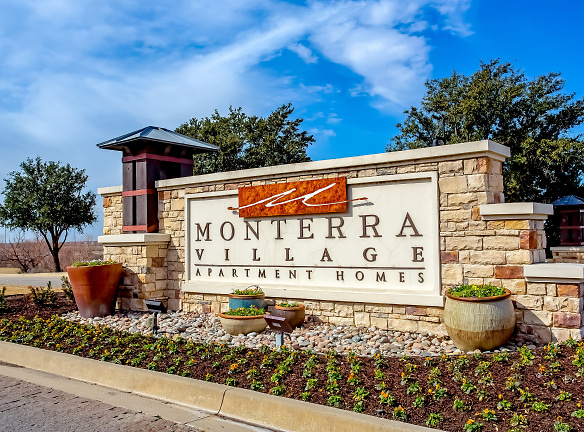 Monterra Village Apartments - Fort Worth, TX