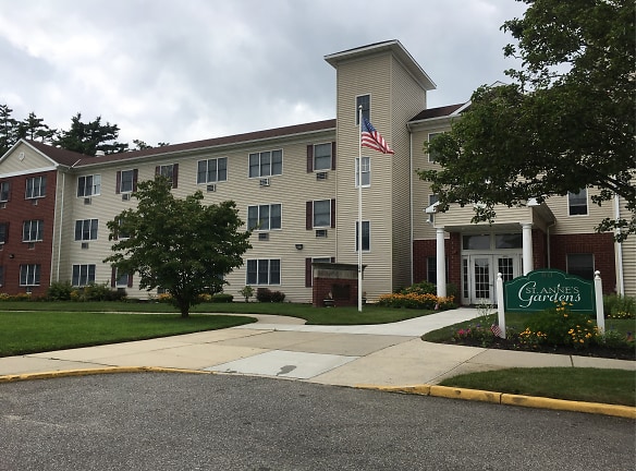 Saint Annes Garden Apartments - Brentwood, NY