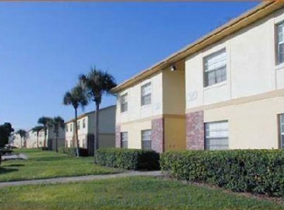 Knights Landing Apartment Homes - Orlando, FL