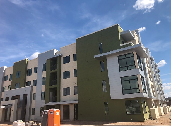 View 32 Apartments - Phoenix, AZ