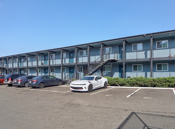 The Heights Apartments - San Leandro, CA