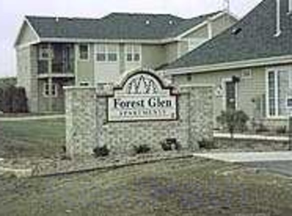 Forest Glen Apartments - Rockford, IL