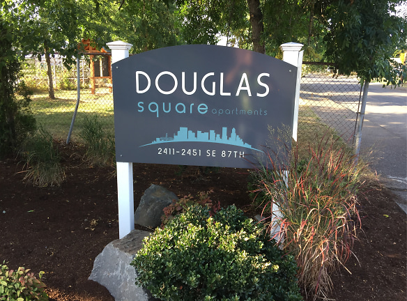 Douglas Square Apartments - Portland, OR