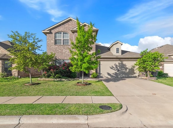 2321 Mount Olive Ln - Forney, TX