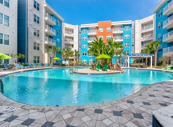 IQ Apartments - Per Bed Leases - Tampa, FL