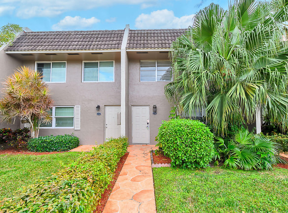 9050 NW 28th St #114 - Coral Springs, FL