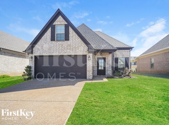 8038 Switzer Dr - Southaven, MS