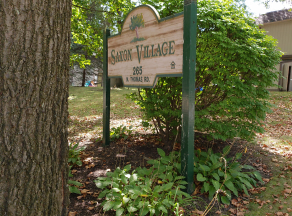 Saxon Village Apartments - Tallmadge, OH