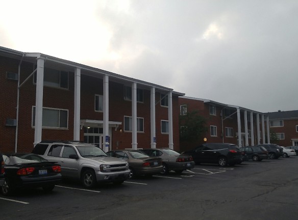 Beverly Hills Apartments - Muskegon, MI