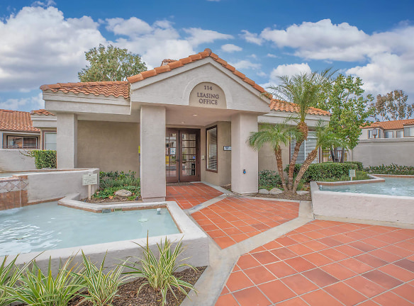 Villas Aliento Apartment Homes - Rancho Santa Margarita, CA