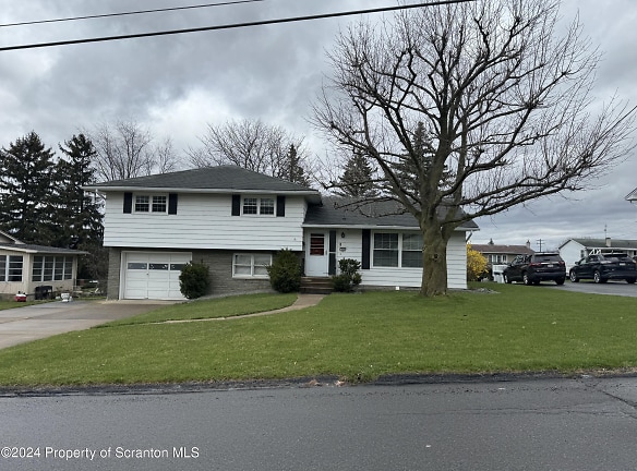 433 Jessup Ave - Dunmore, PA