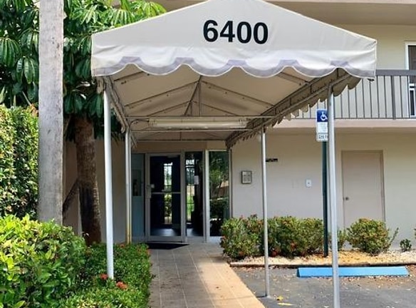 6400 NW 2nd Ave #417 - Boca Raton, FL