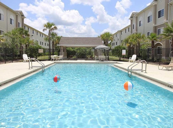 Holly Ridge Apartments - Palatka, FL