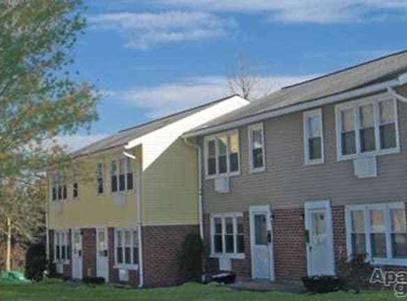 Mayflower Townhouse Apartments - Plymouth, MA