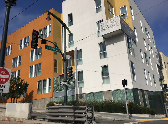 Bayview Hill Gardens Apartments - San Francisco, CA