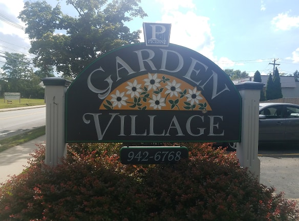 Garden Village Apartments - Cranston, RI