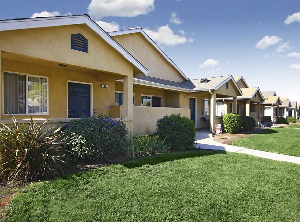 Villas At Westgate - Tulare, CA