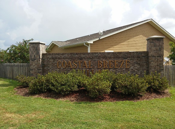 Coastal Breeze Villas Apartments - Gulfport, MS