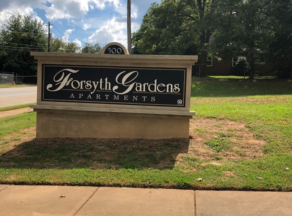 Forsyth Gardens Apartments - Forsyth, GA
