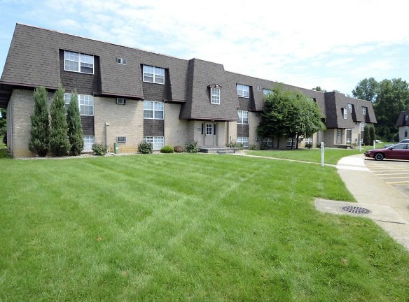 Deer Creek Apartments - Youngstown, OH