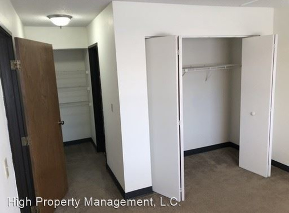 IA Single Family Apartments - Cedar Rapids, IA
