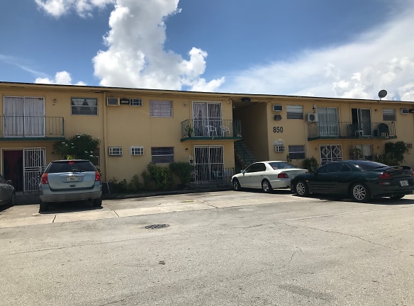 850-880 E 40TH ST Apartments - Hialeah, FL