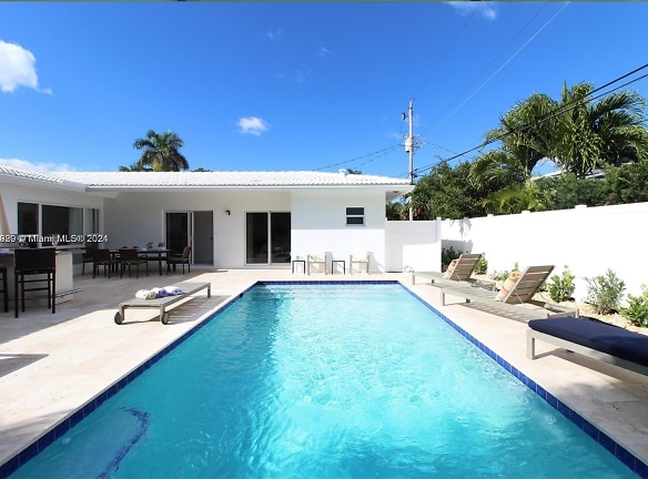 233 Oceanic Ave - Lauderdale By The Sea, FL