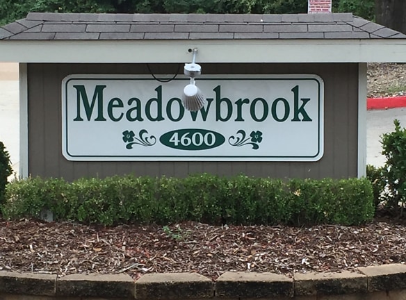 Meadowbrook Apartments - Tyler, TX