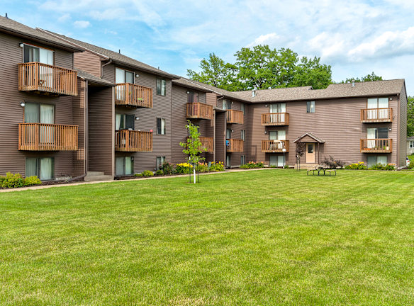 Parkside Manor Apartments - Coralville, IA