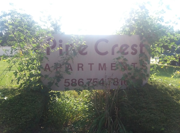 Pinecrest Apartments - Warren, MI