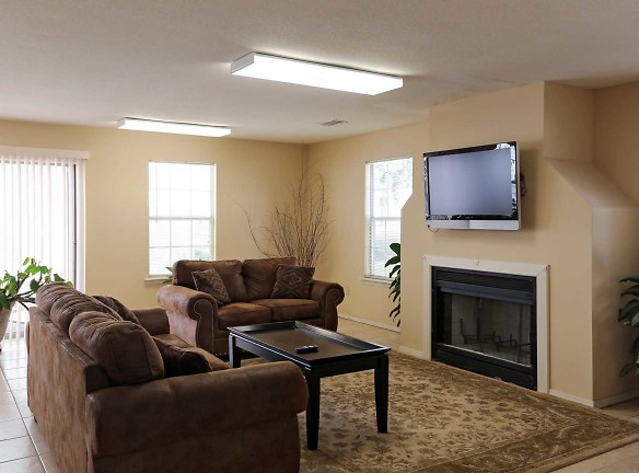 Southpoint Apartments - Fort Smith, AR