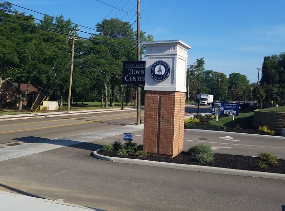 The Village At Town Center Apartments - Tallmadge, OH