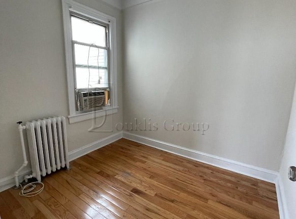 30-64 41st St unit 3 - Queens, NY