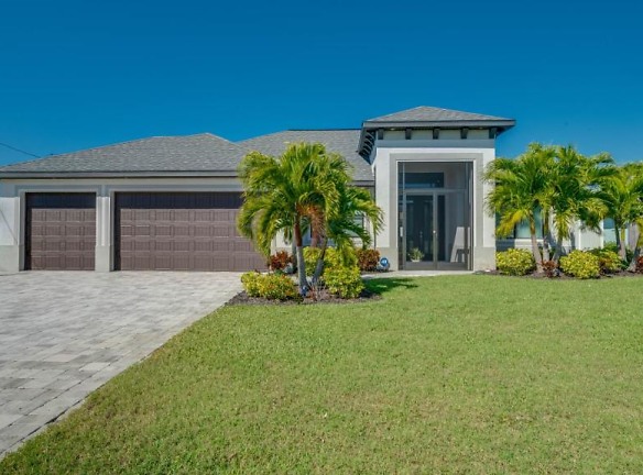 1815 SW 22nd St - Cape Coral, FL