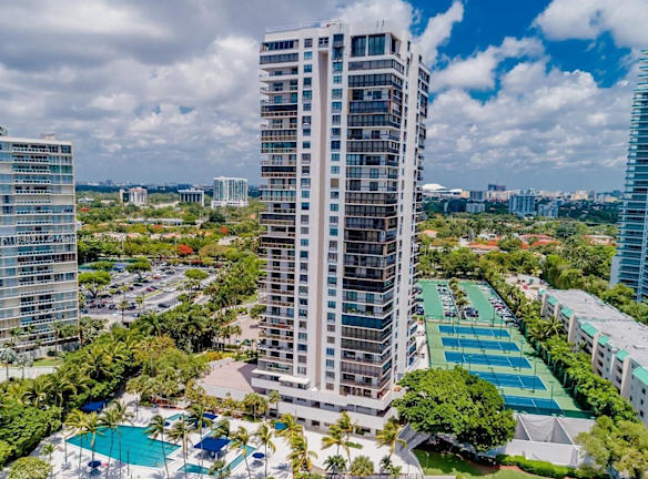 2333 Brickell Ave unit 1907 - Miami, FL