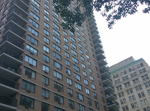 Hilary Gardens Apartments - New York, NY