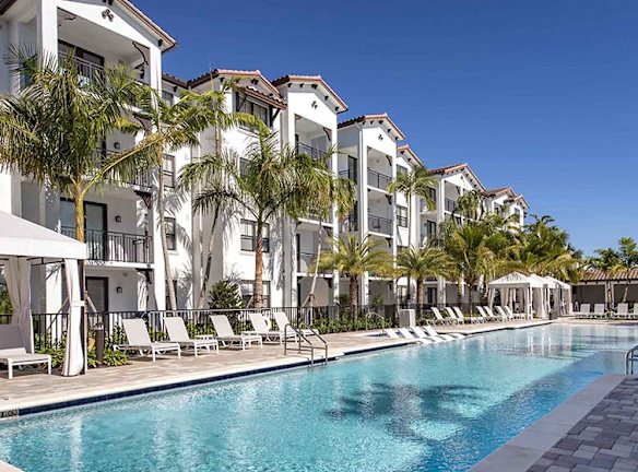 Addison Place Apartments For Rent - Naples, FL | Rentals.com