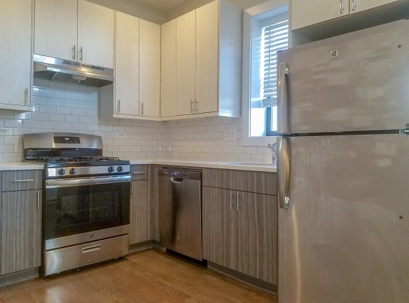 2620 N Rockwell St unit 3 - Chicago, IL