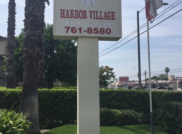 Harbor Village Apartments - Anaheim, CA