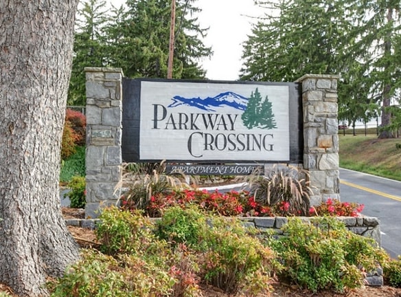 Parkway Crossing - Asheville, NC