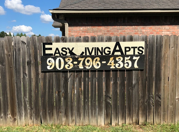 Easy Living Apartments - Texarkana, TX