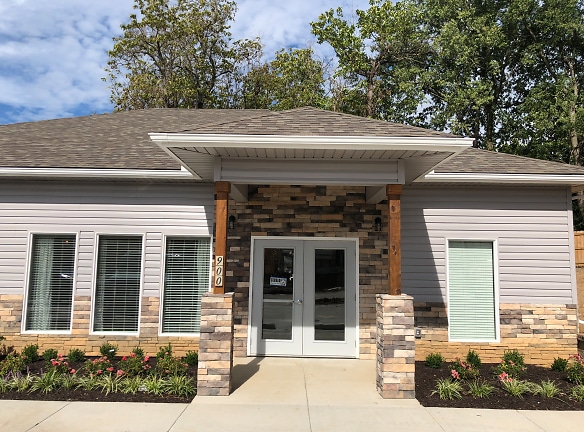 Lakeview Crossing Apartments - Blue Springs, MO