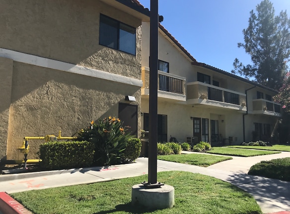 Atria Del Sol Apartments - Mission Viejo, CA