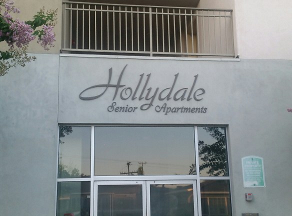 Hollydale Plaza Apartments - South Gate, CA